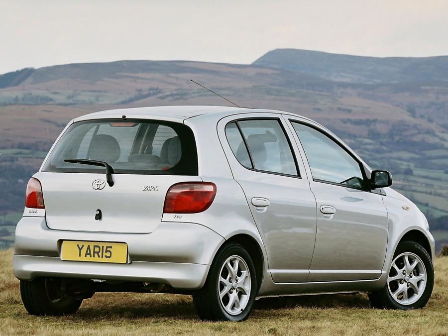  Toyota Yaris 5-Door 1999 года  (UK) (фото 11 из 16)